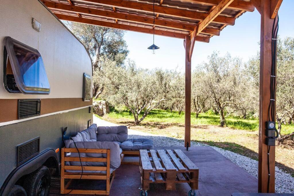 Onar Camper Villa Ligidhes ภายนอก รูปภาพ